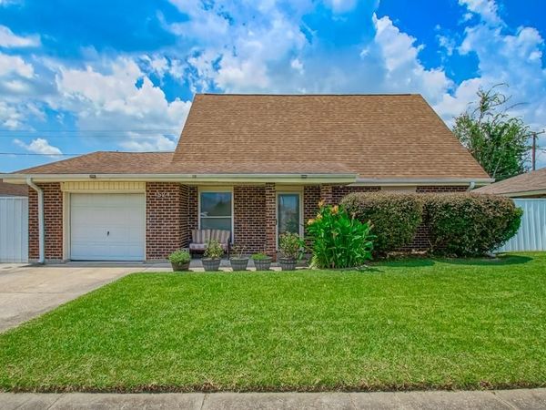 1524 CURTIS Street , Harvey, LA 70058