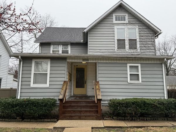 1013 W Church Street , Champaign, IL 61821