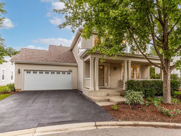 1212 Tiffany Court , Indian Creek, IL 60061