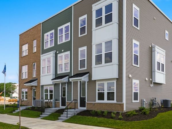 1732 Borough Lane , Unit 20117, Hoffman Estates, IL 60192