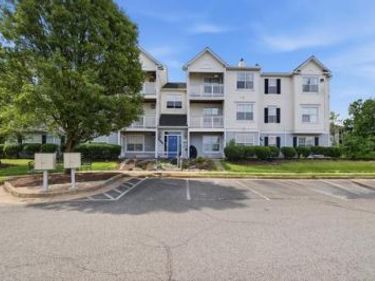8058 LISLE DRIVE, Unit 104, MANASSAS, VA 20109
