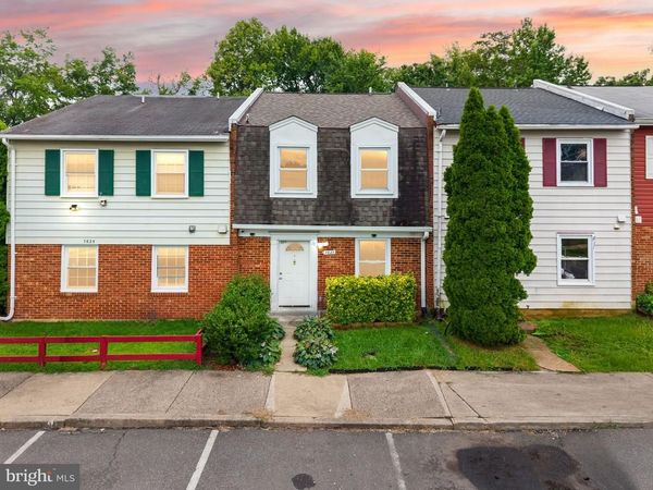 7627 GLENOLDEN PLACE, MANASSAS, VA 20111