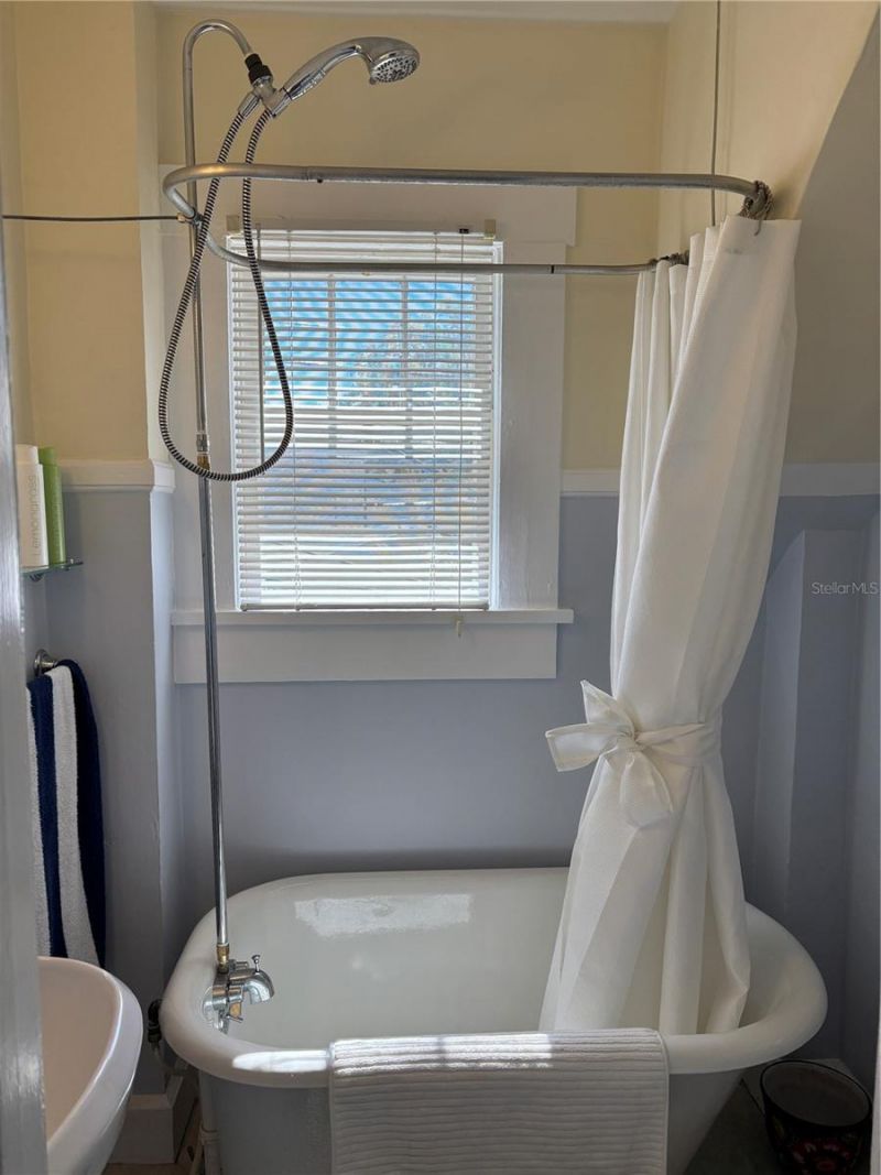 810 22nd Avenue N, Unit 2, Saint Petersburg, FL 33704 Photo