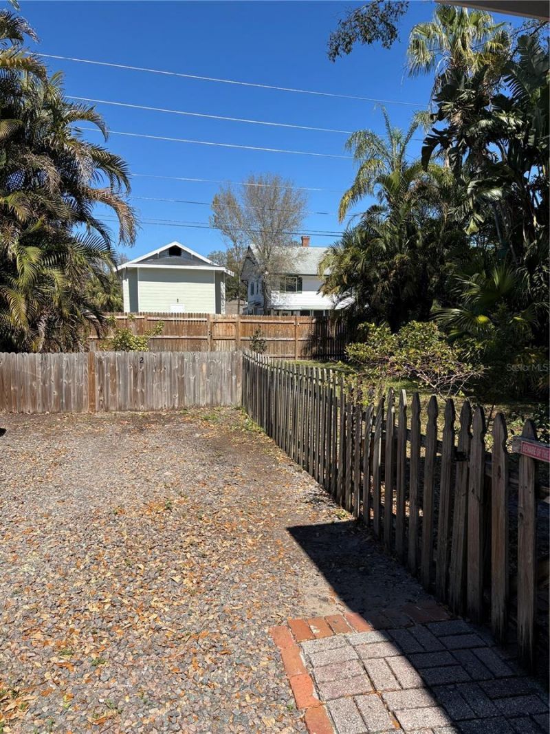 810 22nd Avenue N, Unit 2, Saint Petersburg, FL 33704 Photo