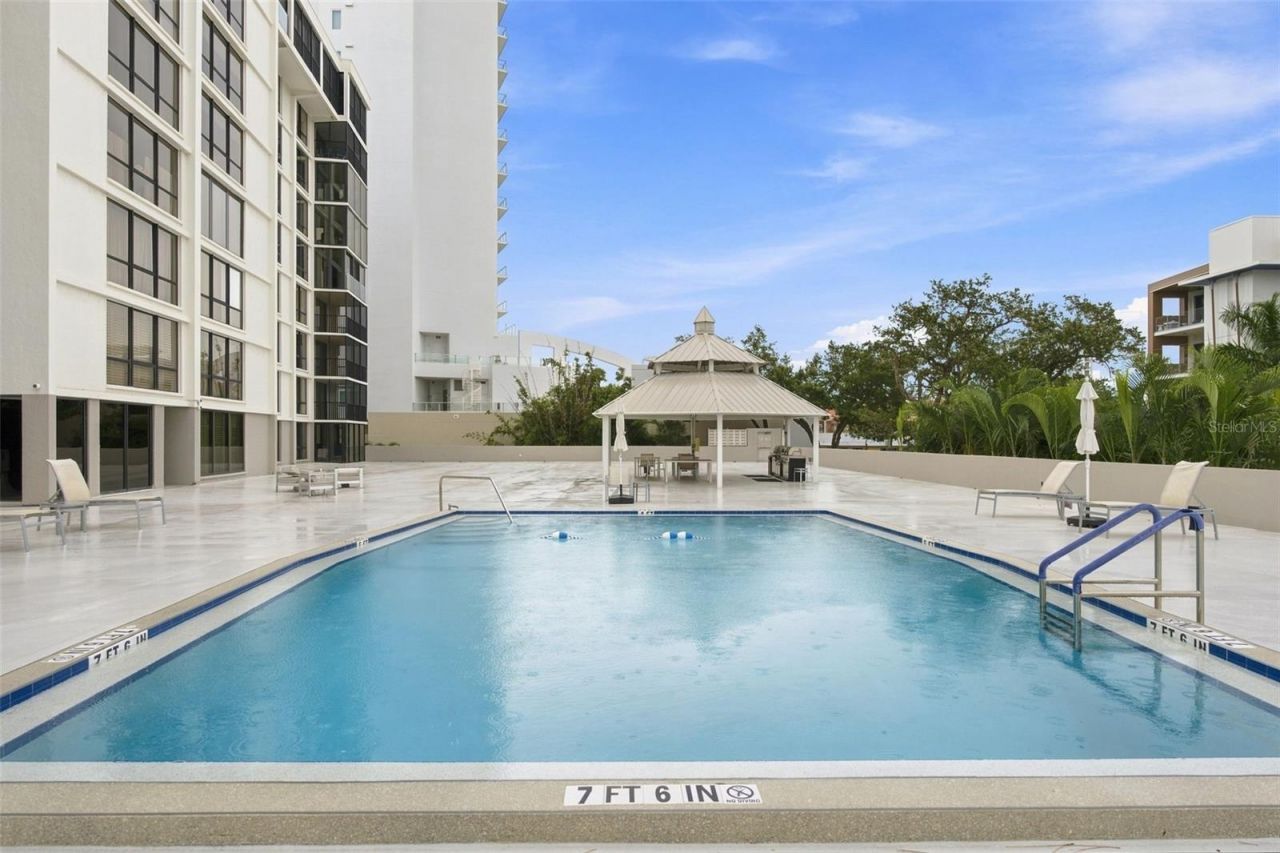 707 S Gulfstream Avenue, Unit 207, Sarasota, FL 34236 Photo