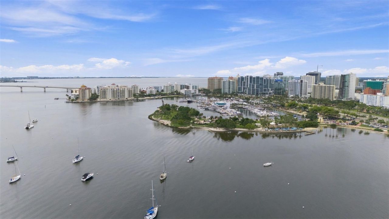 707 S Gulfstream Avenue, Unit 207, Sarasota, FL 34236 Photo