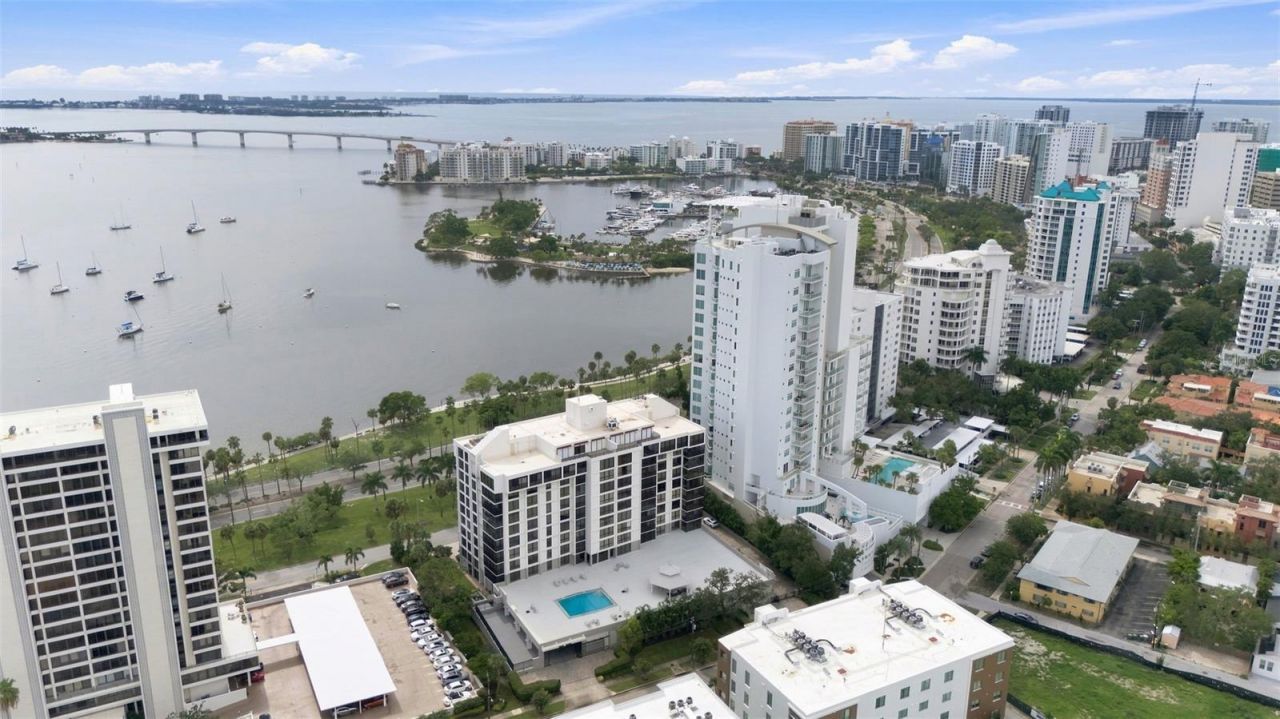 707 S Gulfstream Avenue, Unit 207, Sarasota, FL 34236 Photo