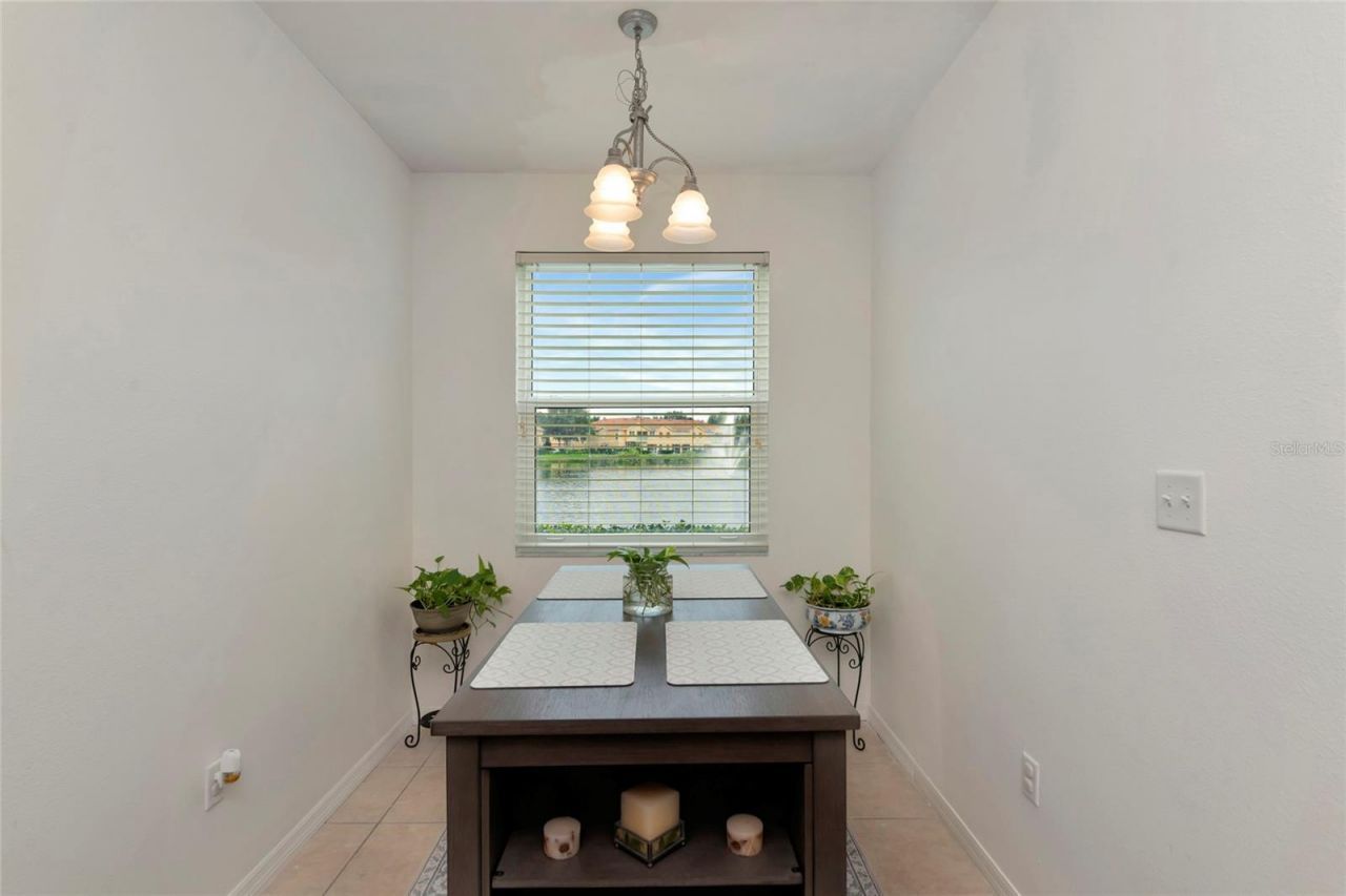 3426 Parkridge Circle, Unit 34-105, Sarasota, FL 34243 Photo