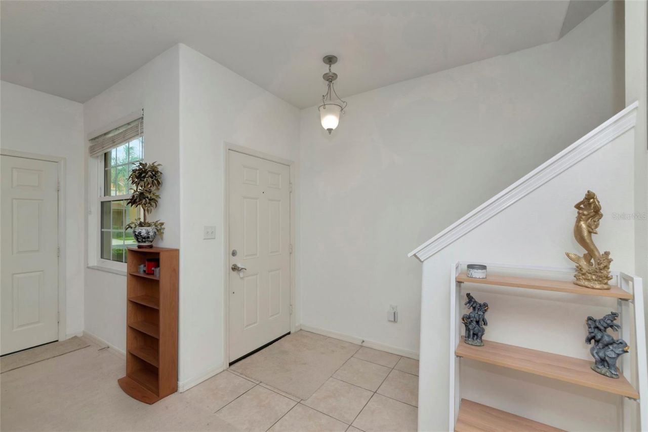 3426 Parkridge Circle, Unit 34-105, Sarasota, FL 34243 Photo