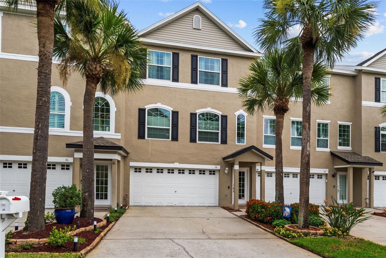 38 Seagrape Circle, Clearwater, FL 33759 Main Photo