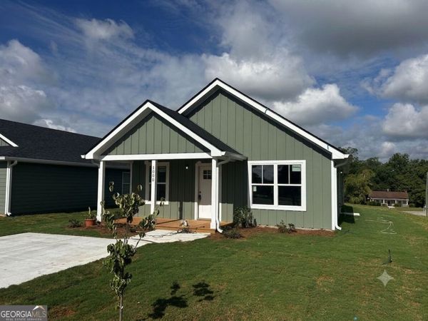 1000 Callaway Avenue, Lagrange, GA 30240