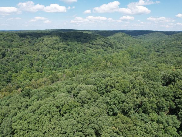 7850 E Deckard Ridge , Nashville, IN 47448