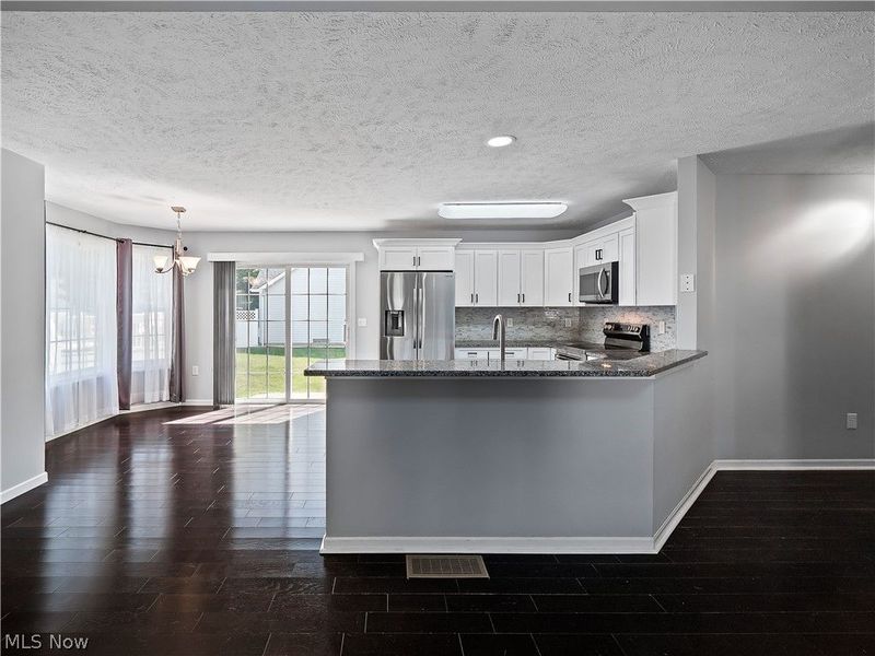 6651 Nantucket Lane, Middleburg Heights, OH 44130 Photo 10