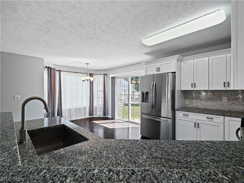6651 Nantucket Lane, Middleburg Heights, OH 44130 Photo 12