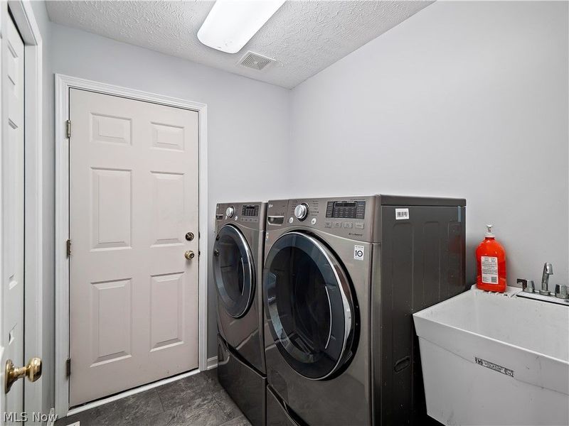 6651 Nantucket Lane, Middleburg Heights, OH 44130 Photo 30