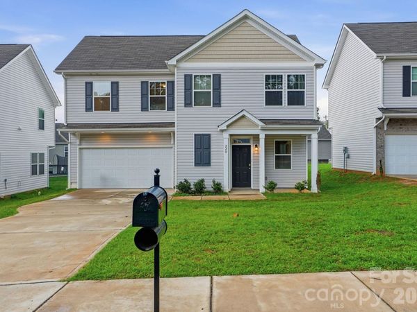 220 Lee Street , Shelby, NC 28150