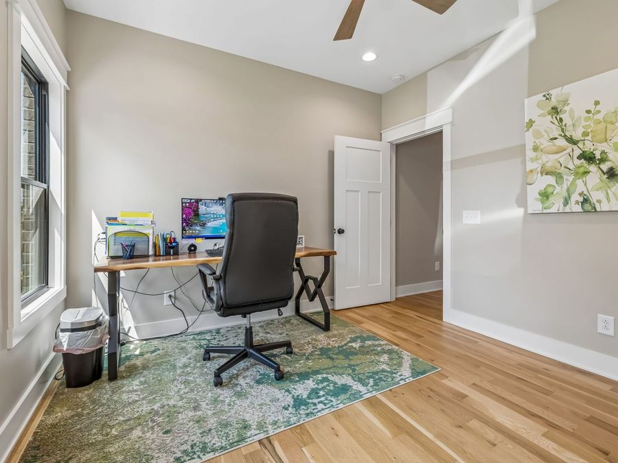 Property Image 32
