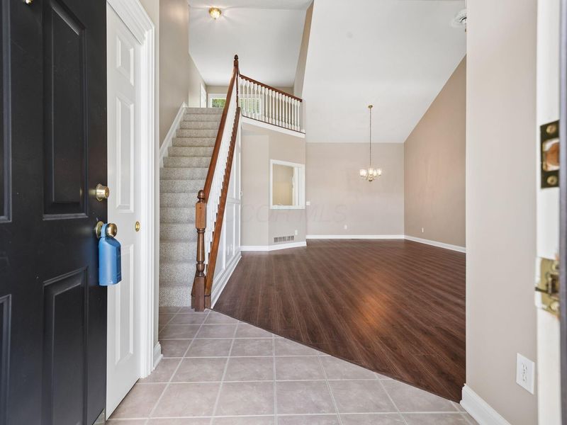 7833 Linksview Circle, Westerville, OH 43082 Photo 4