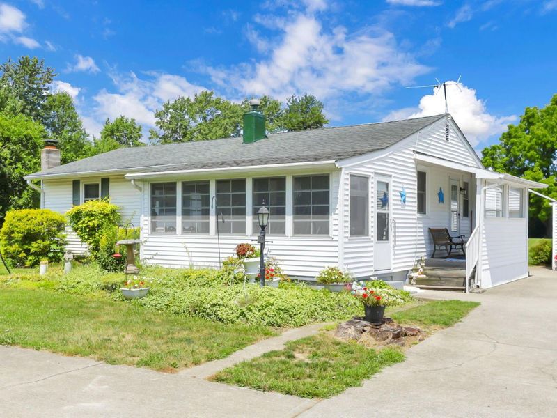 646 Woodside Drive SW, Pataskala, OH 43062 Photo 5