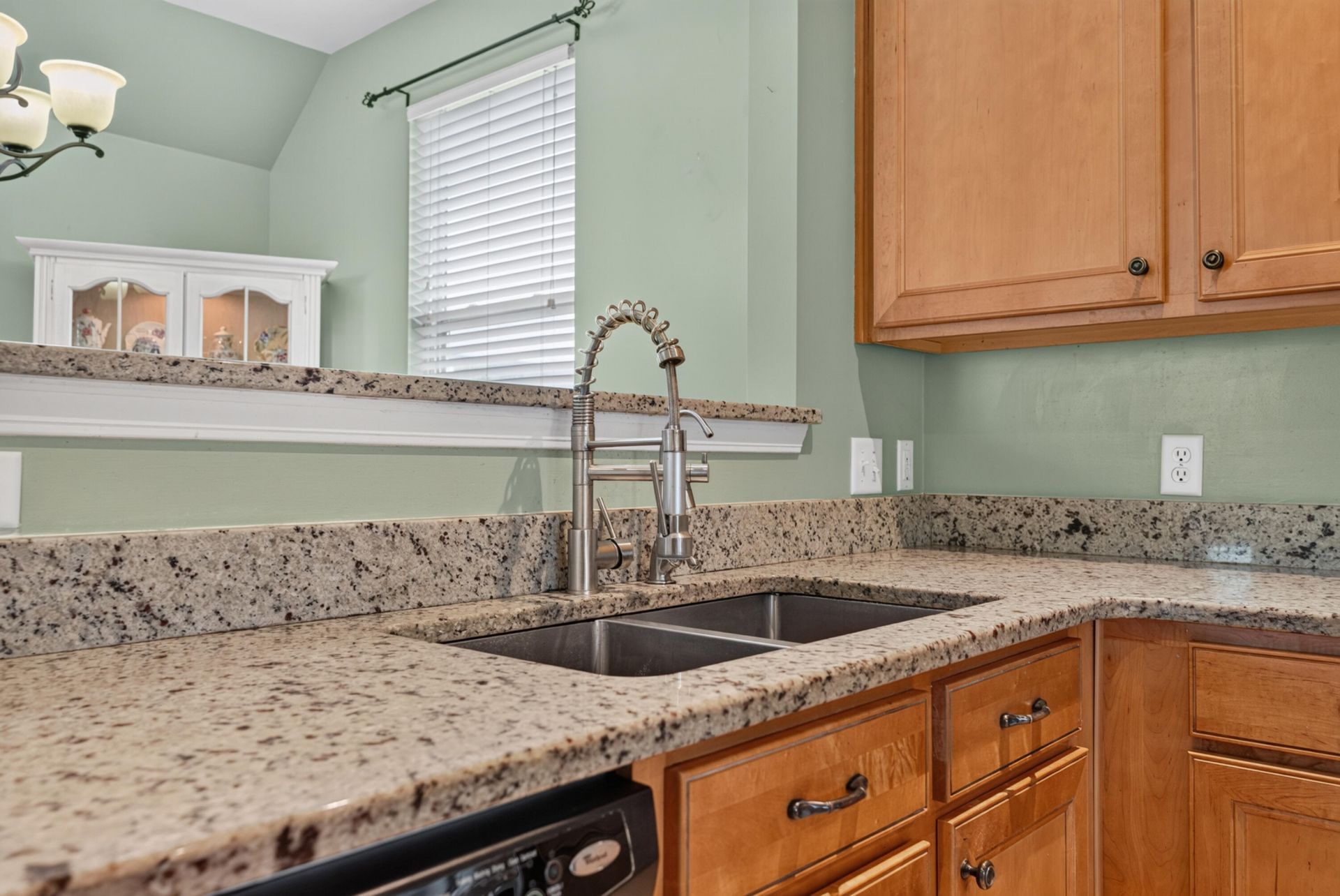 404 Watershed Drive Photo 11
