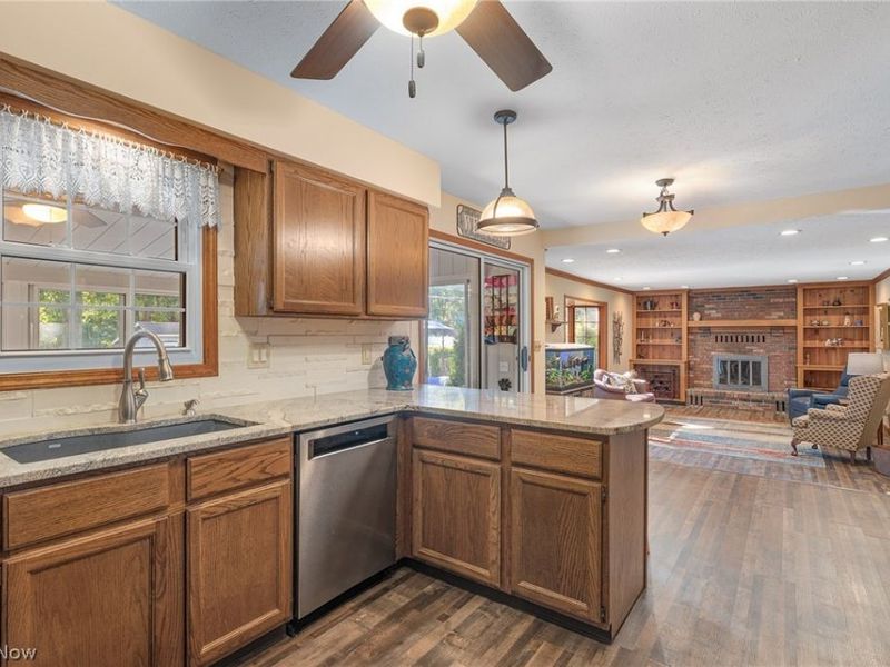 6903 Hidden Valley Drive, Amherst, OH 44001 Photo 13