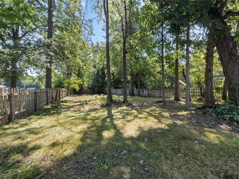 6903 Hidden Valley Drive, Amherst, OH 44001 Photo 37