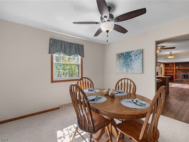 6903 Hidden Valley Drive, Amherst, OH 44001 Photo 9