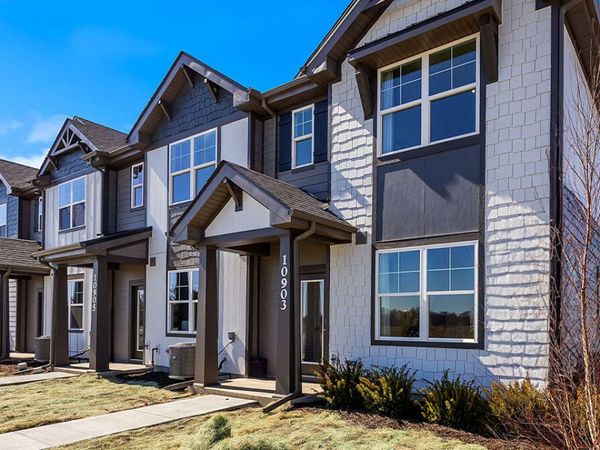 550 E 120th Place , Crown Point, IN 46307