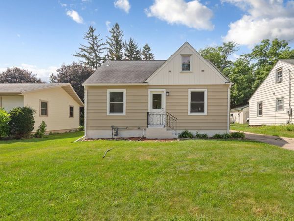 123 W Mckinley Street, Owatonna, MN 55060
