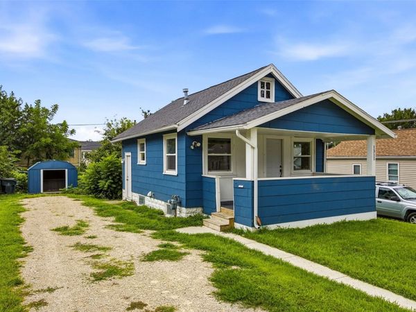 1311 K Avenue NE, Cedar Rapids, IA 52402