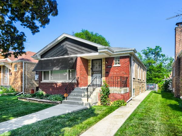 13909 S School Street , Riverdale, IL 60827
