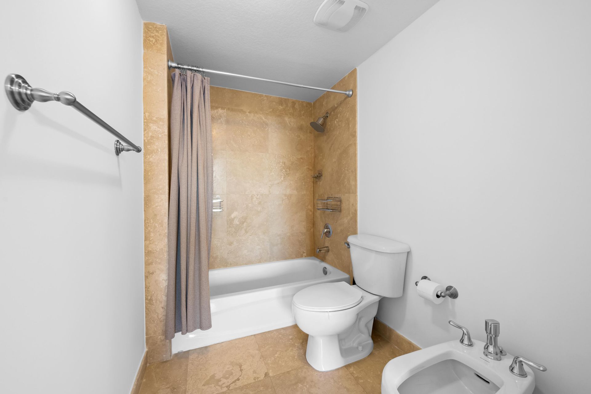 3530 SW 22nd Street, Unit 902, Miami, FL 33145 Photo