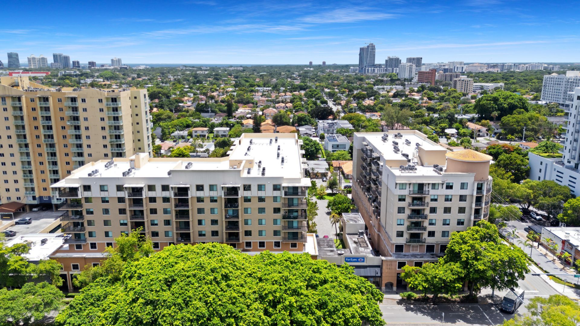 3530 SW 22nd Street, Unit 902, Miami, FL 33145 Photo