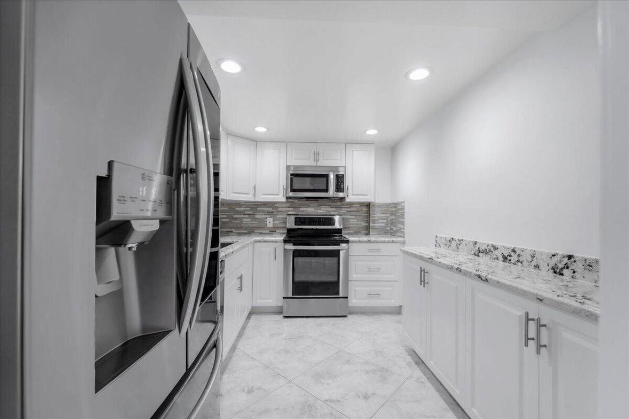 5280 NW 2nd Avenue, Unit PH-15, Boca Raton, FL 33487 Photo