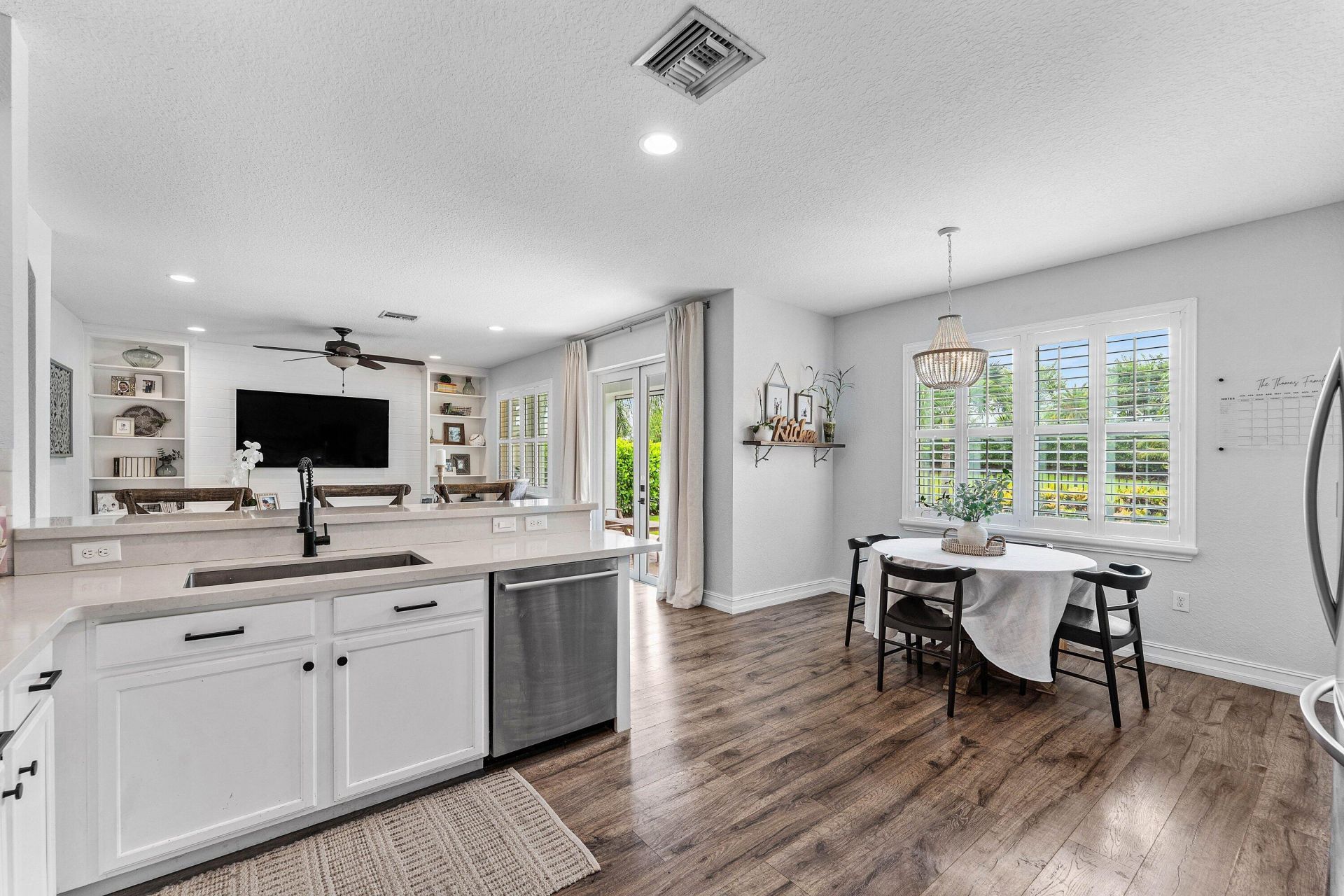 8421 Calabria Lakes Drive, Boynton Beach, FL 33473 Photo