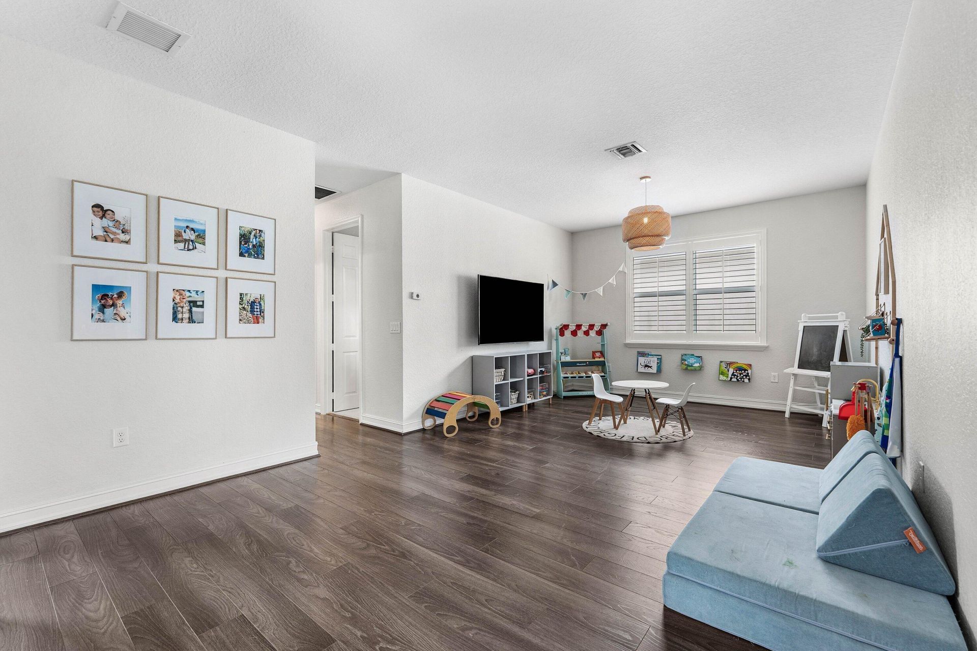 8421 Calabria Lakes Drive, Boynton Beach, FL 33473 Photo