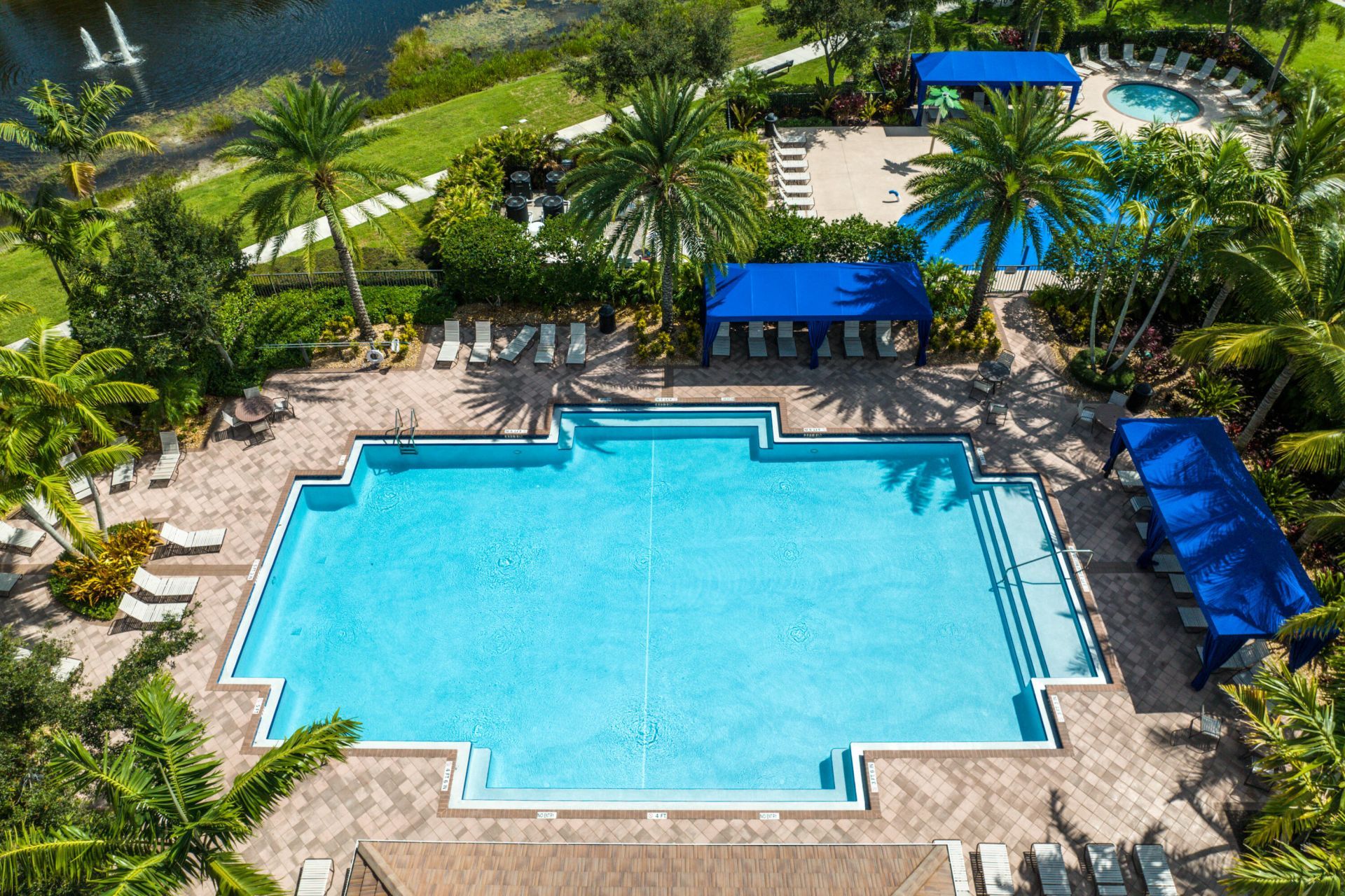 8421 Calabria Lakes Drive, Boynton Beach, FL 33473 Photo