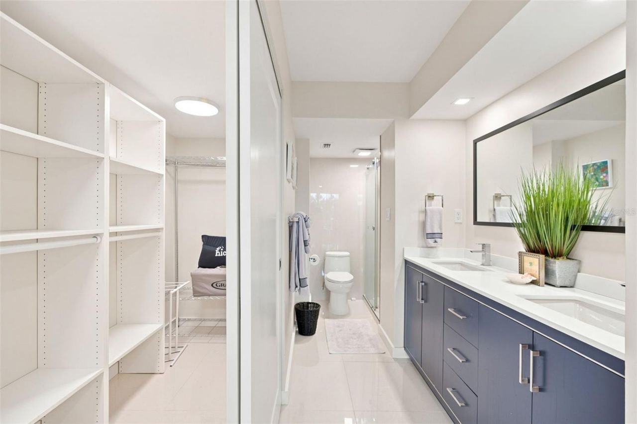 707 S Gulfstream Avenue , Unit 207, Sarasota, FL 34236 Photo