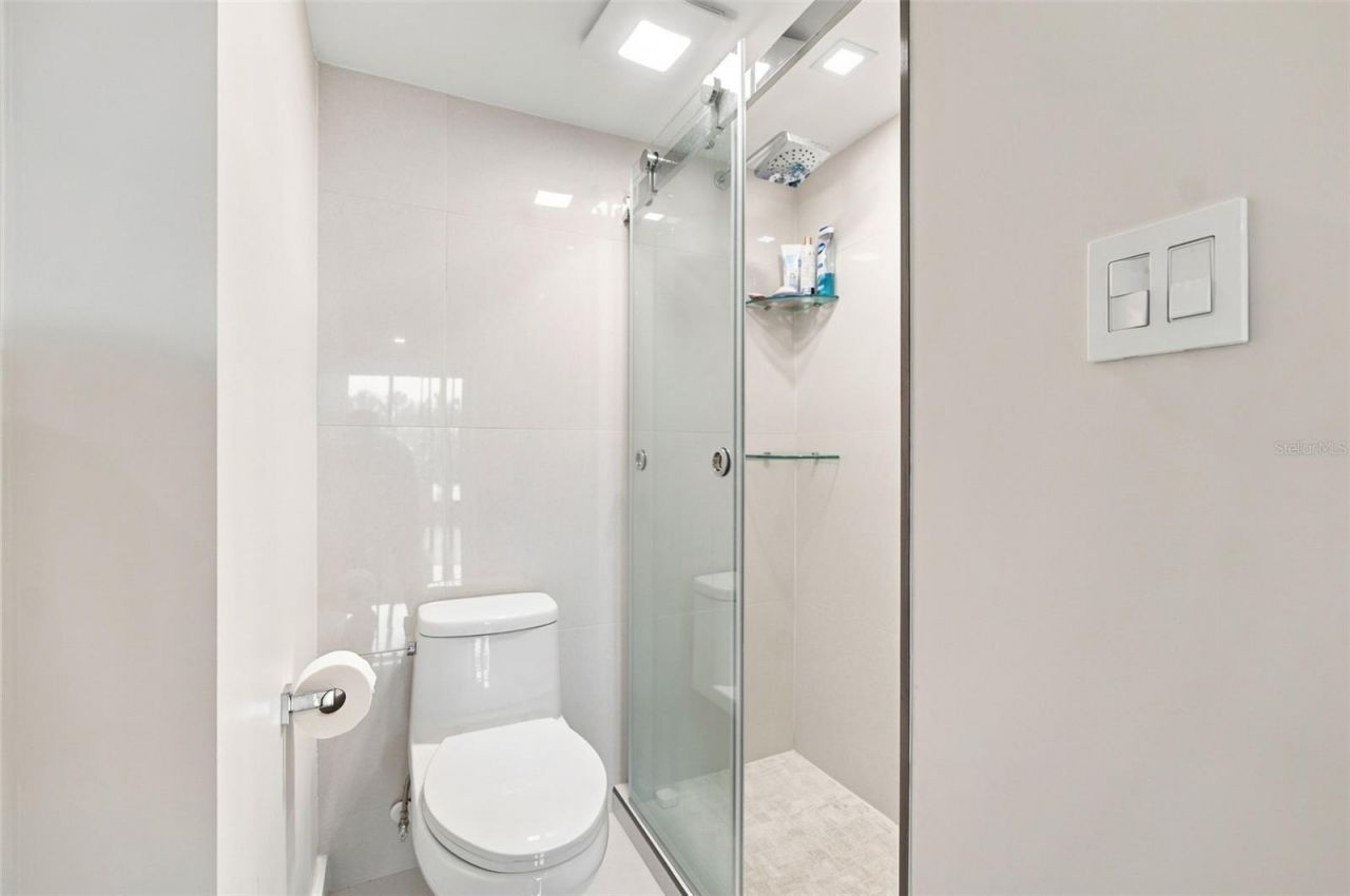 707 S Gulfstream Avenue , Unit 207, Sarasota, FL 34236 Photo