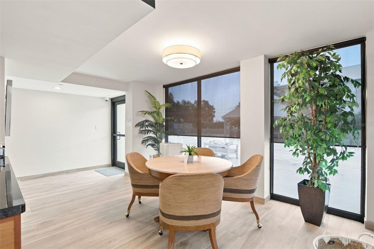 707 S Gulfstream Avenue , Unit 207, Sarasota, FL 34236 Photo
