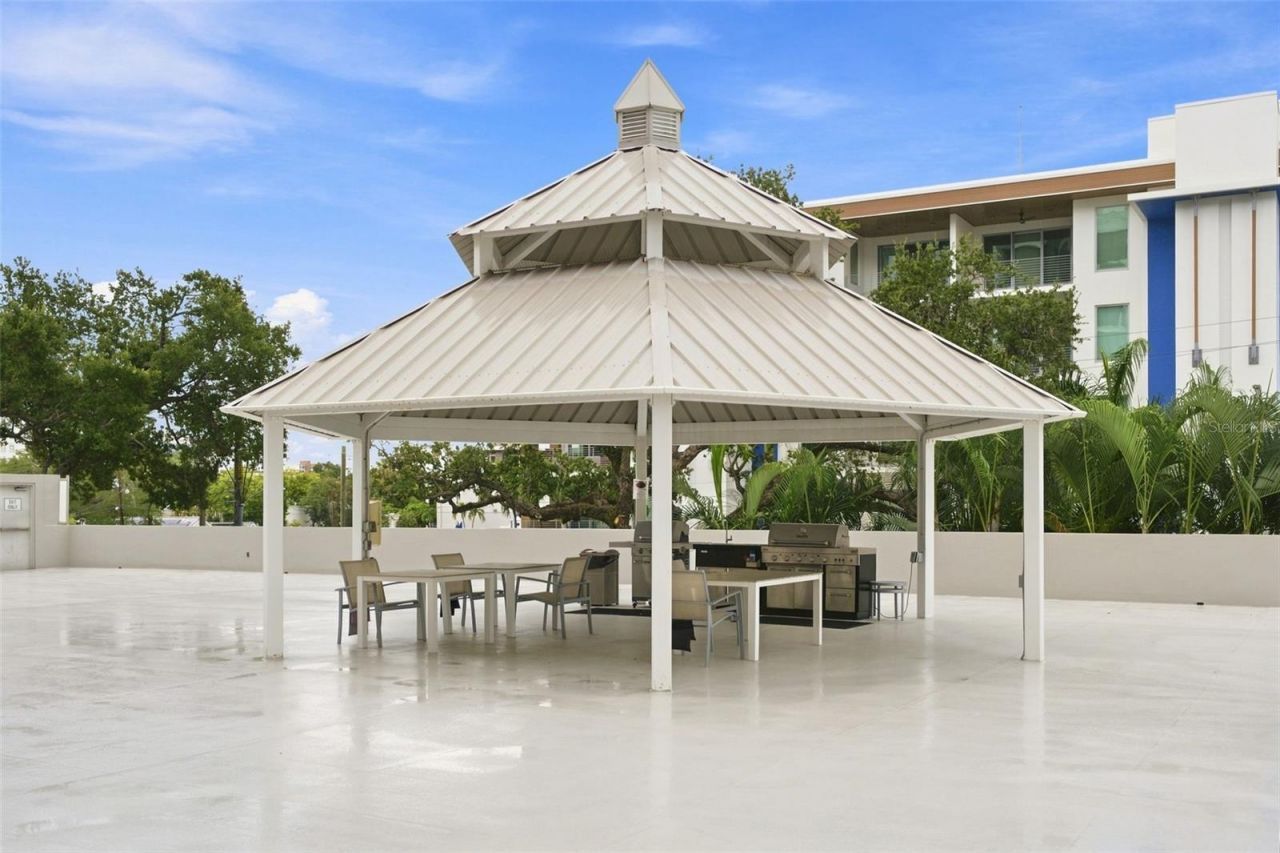 707 S Gulfstream Avenue , Unit 207, Sarasota, FL 34236 Photo