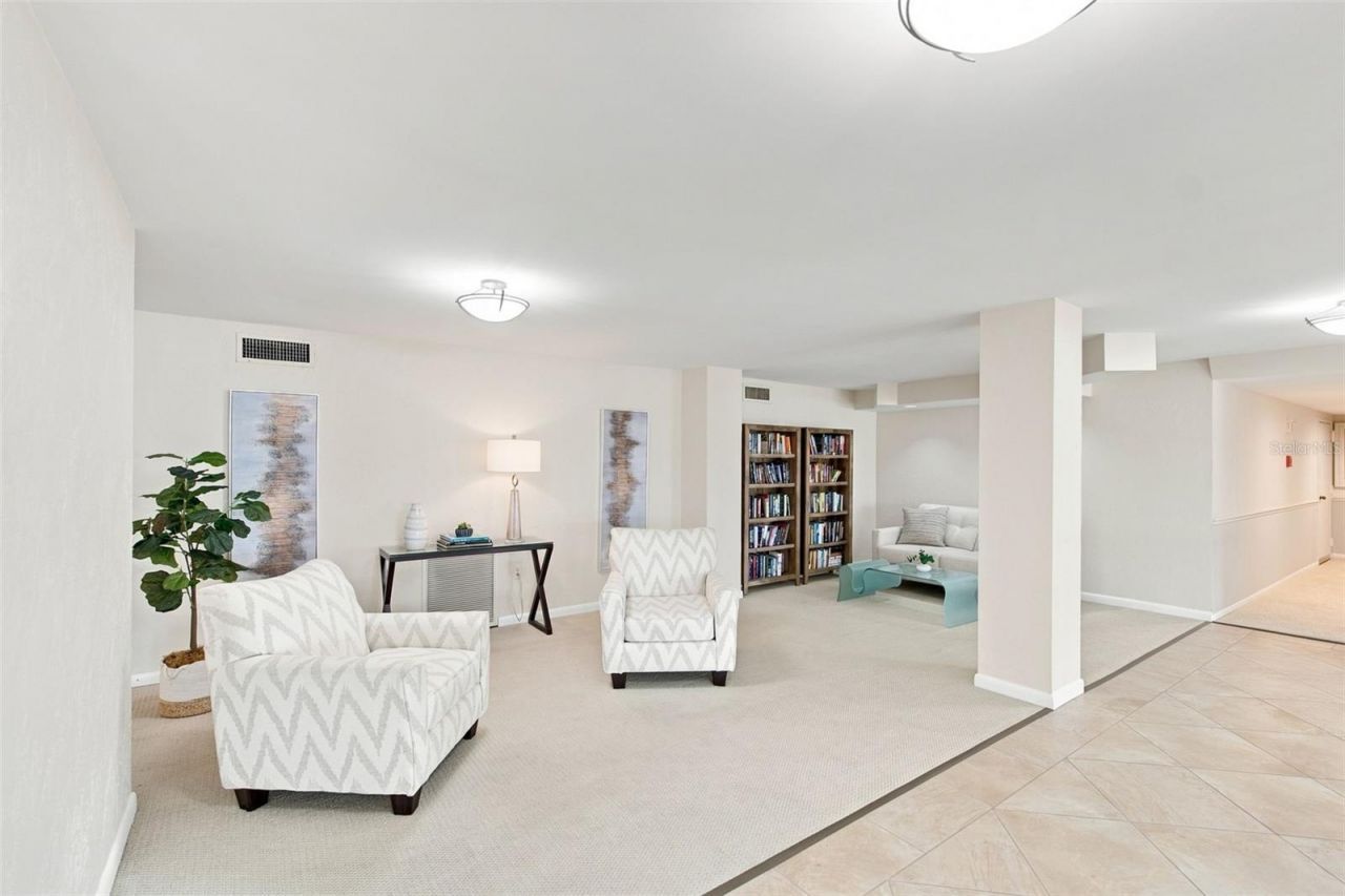 707 S Gulfstream Avenue , Unit 207, Sarasota, FL 34236 Photo