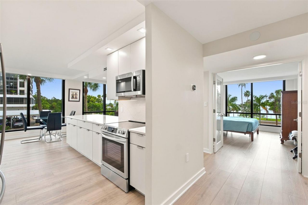 707 S Gulfstream Avenue , Unit 207, Sarasota, FL 34236 Photo