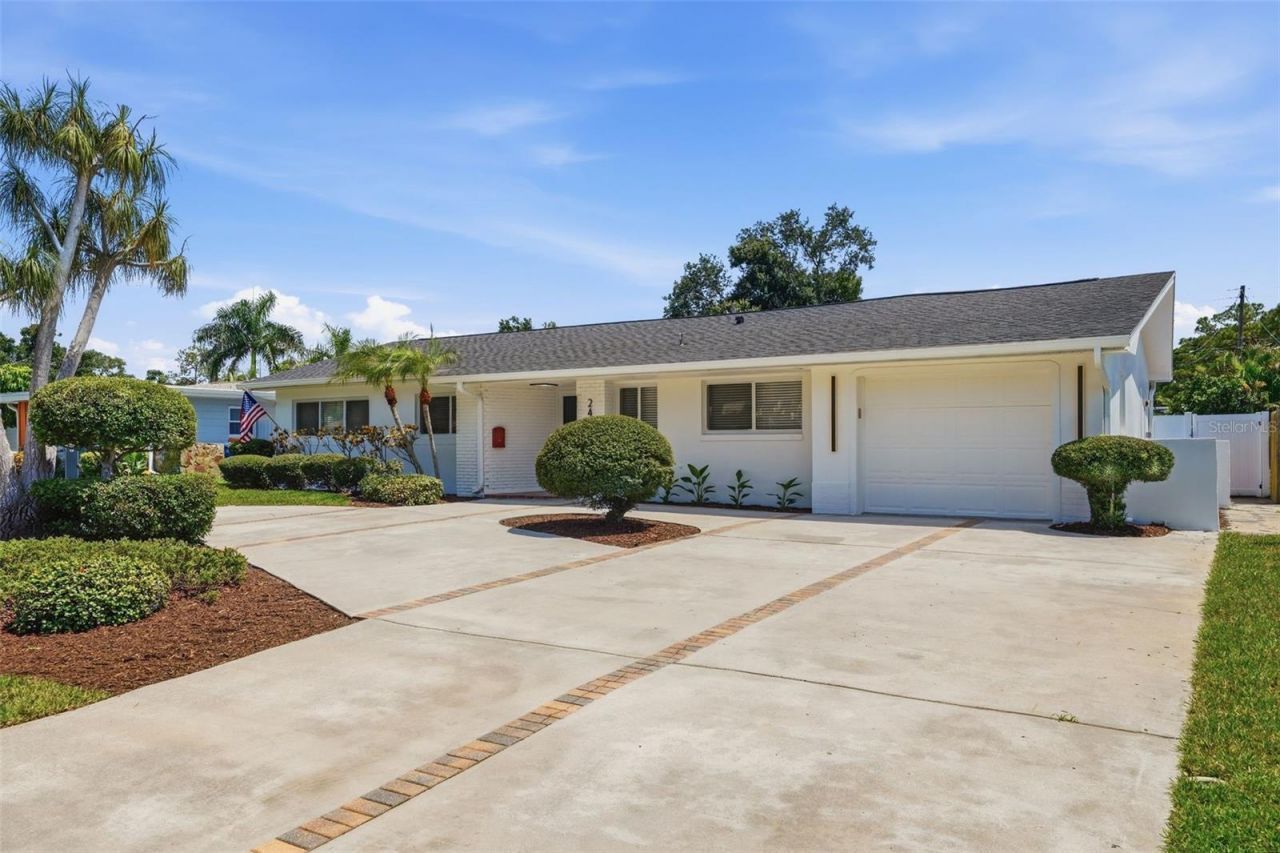 2400 66th Terrace S, Saint Petersburg, FL 33712 Photo