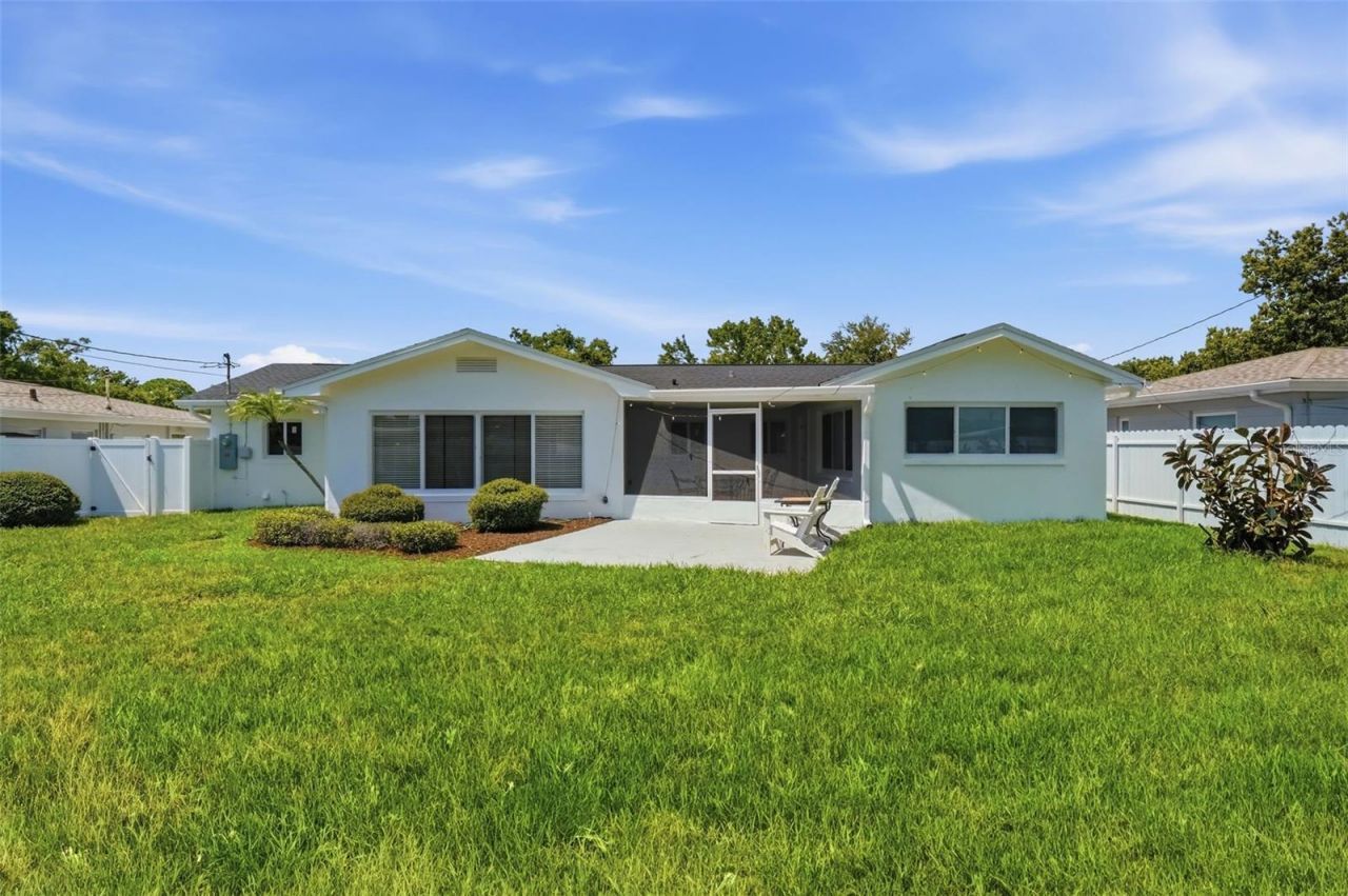 2400 66th Terrace S, Saint Petersburg, FL 33712 Photo
