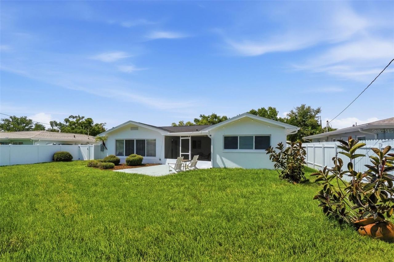 2400 66th Terrace S, Saint Petersburg, FL 33712 Photo