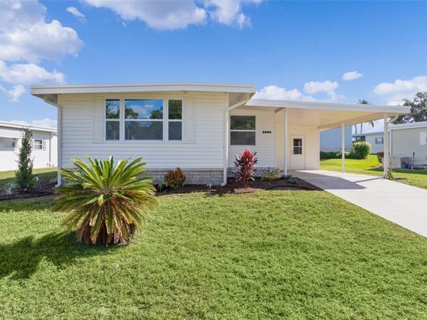 205 PALO VERDE DRIVE , LEESBURG, FL 34748