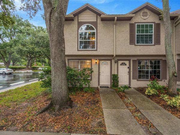 2208 FLETCHERS POINT CIRCLE , TAMPA, FL 33613