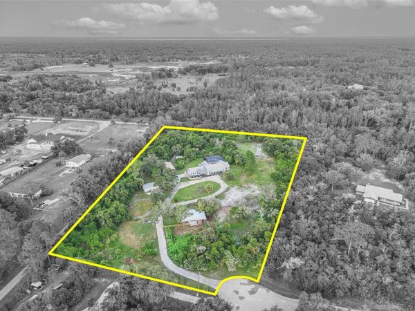 1690 TALLAPOOSA DRIVE , GENEVA, FL 32732
