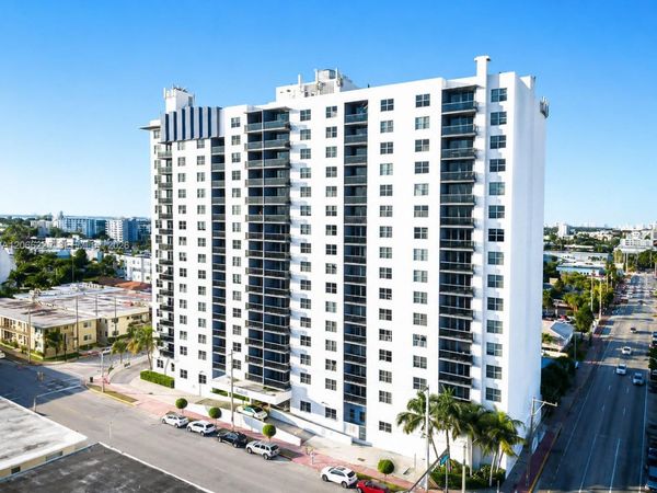401 69th St , Unit 304, Miami Beach, FL 33141